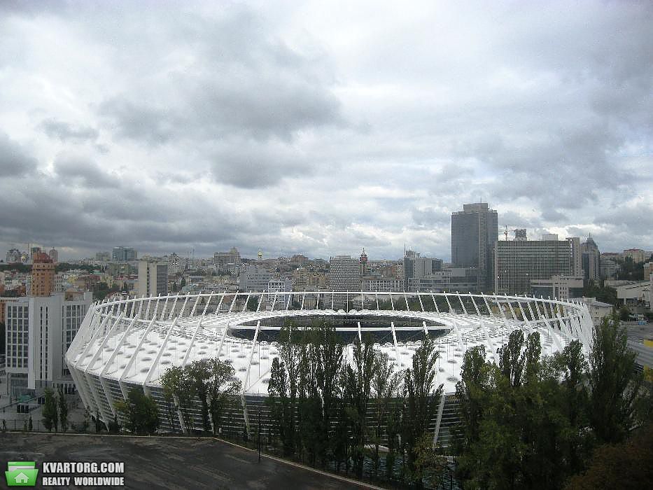 Rent out 3-room apartment. Киев, Деловая — photo 10