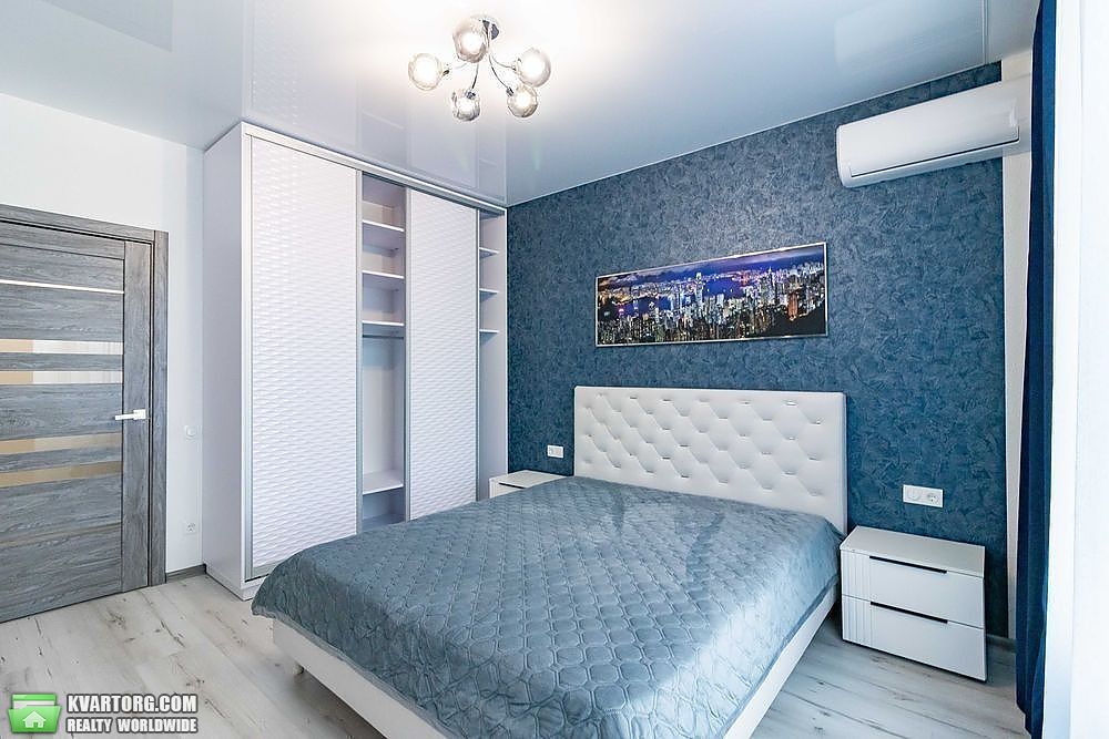 Rent out 2-room apartment. Киев, Проспект Победы — photo 8