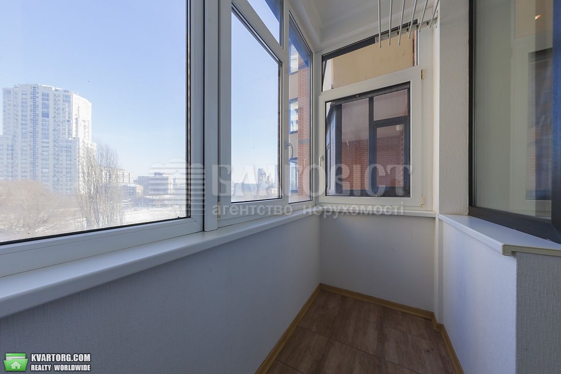 Rent out 3-room apartment. Киев,  Леси Украинки бул — photo 6