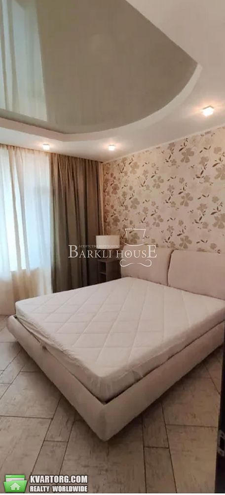Rent out 2-room apartment. Киев,  Грушевского — photo 4