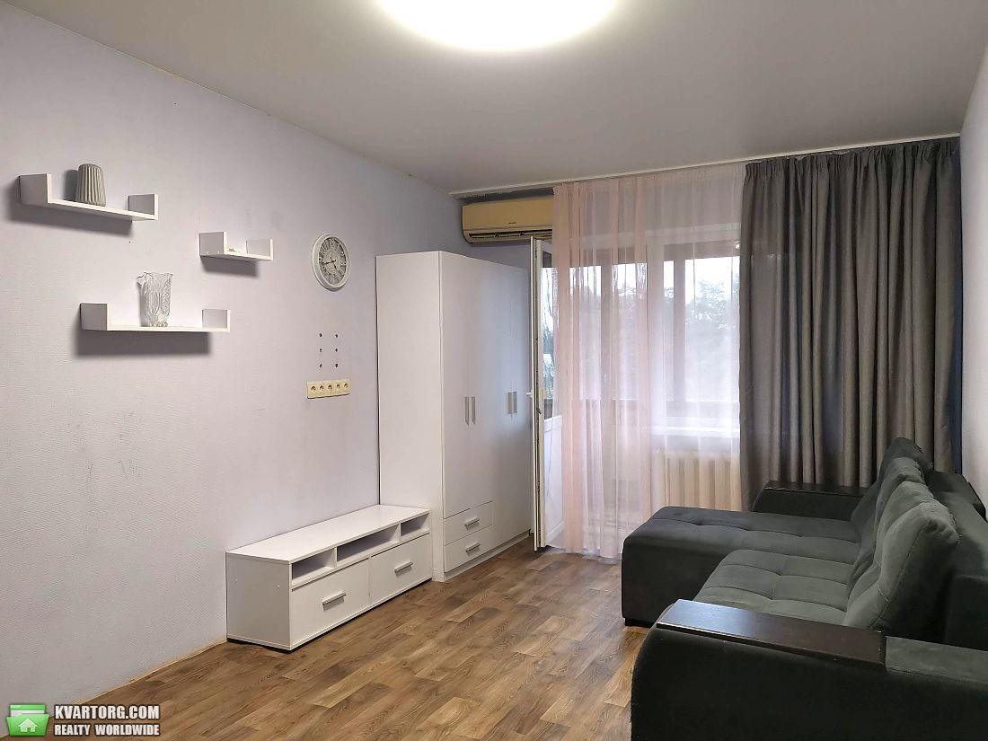Rent out 2-room apartment. Киев, Поліський — photo 5
