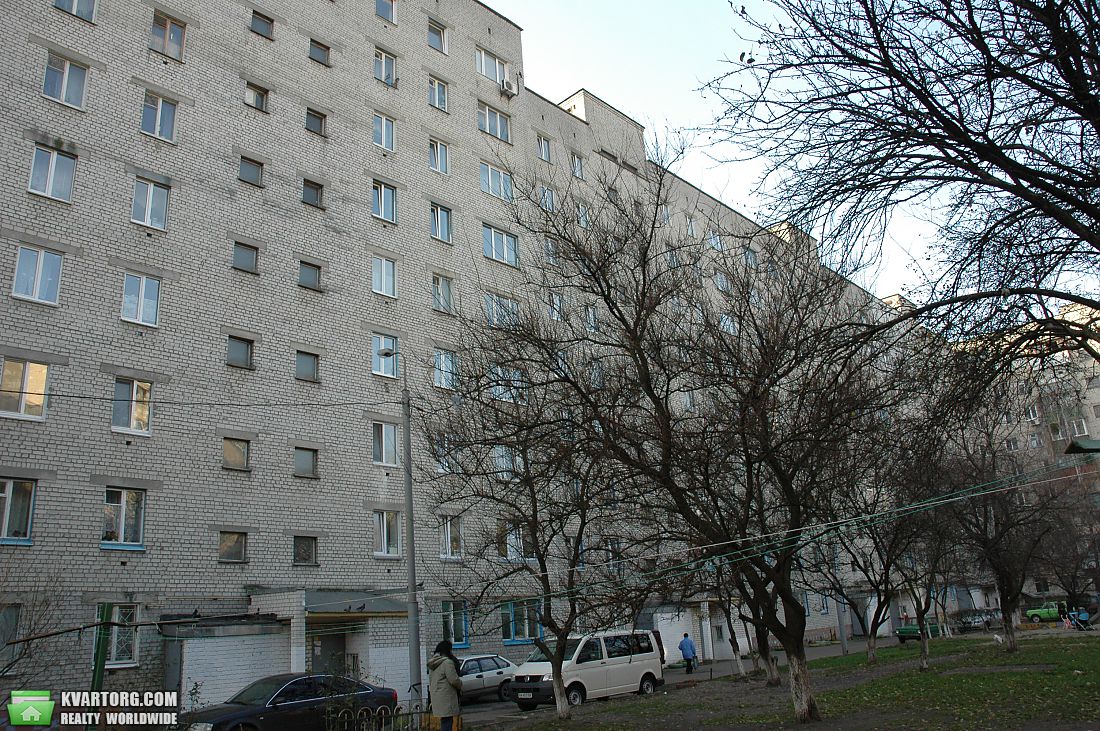 Sell 3-room apartment. Киев,  Карпинского — photo 2