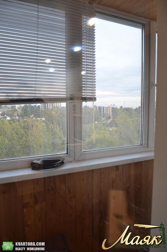 Sell 4-room apartment. Киев, Святошинская площадь — photo 9