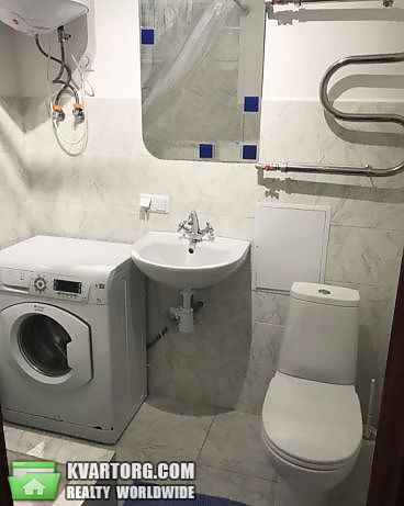 Rent out 3-room apartment. Киев,  Большая Житомирская — photo 3