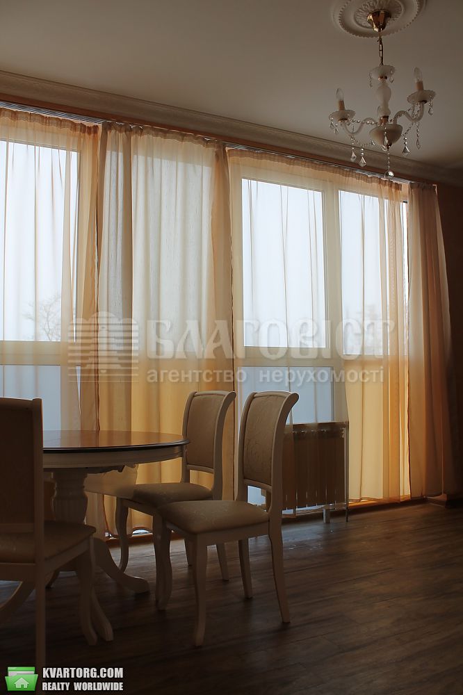 Rent out 2-room apartment. Киев,  Димитрова — photo 1
