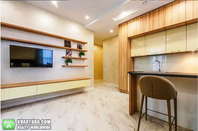 Rent out 2-room apartment. Киев,  Леси Украинки бул — photo 5