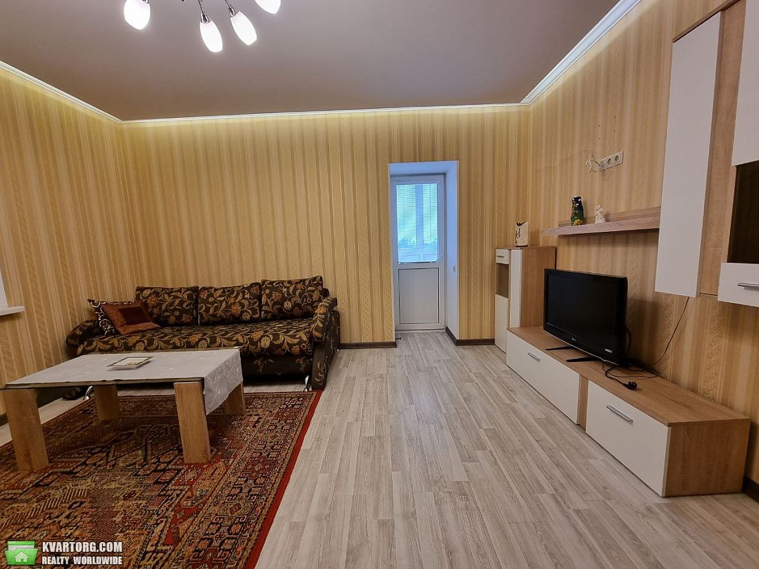 Rent out 2-room apartment. Киев, Бориспольская — photo 2