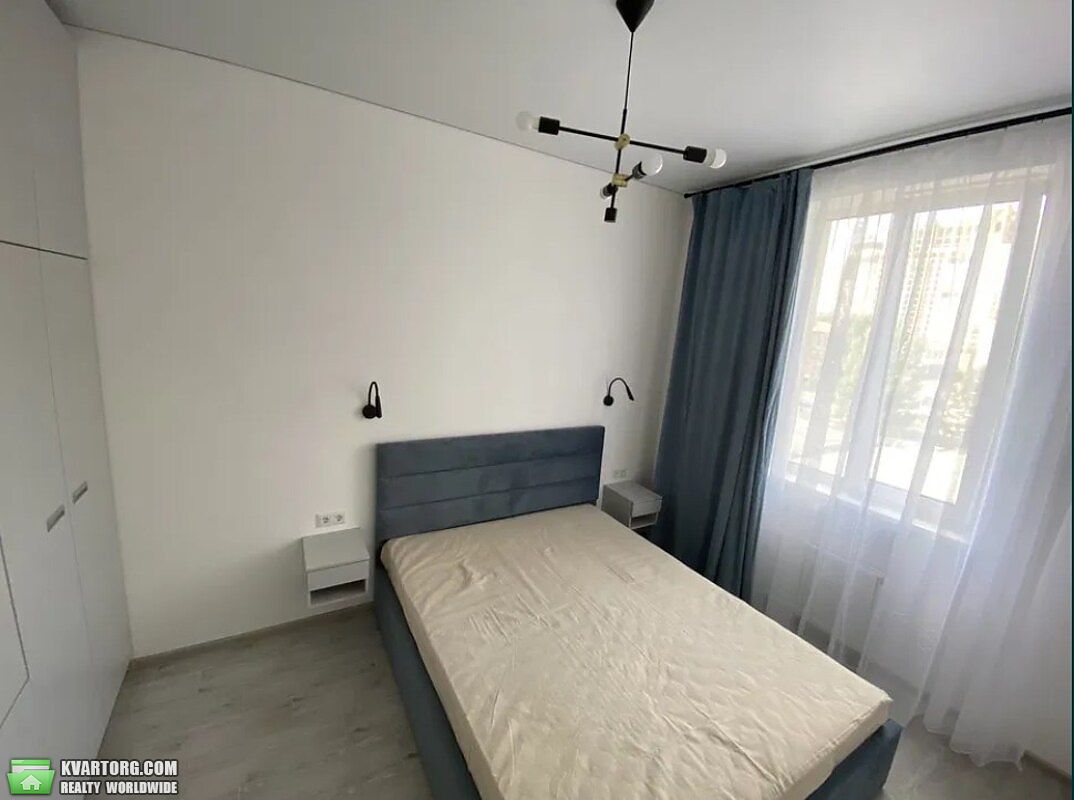 Rent out 2-room apartment. Киев, Тютюнника — photo 4