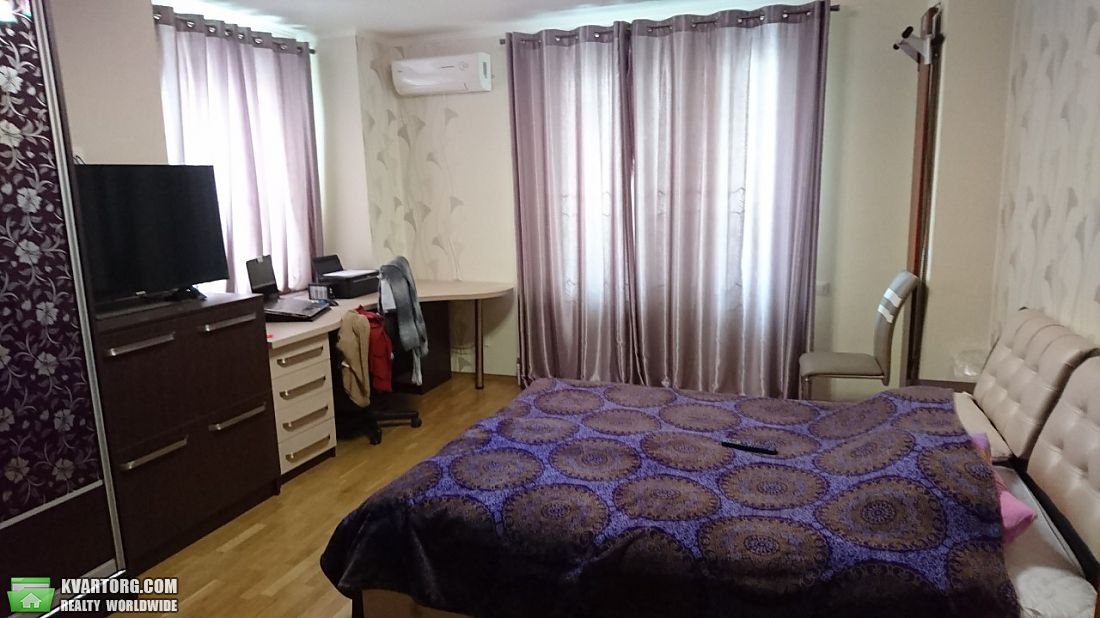 Sell 3-room apartment. Одесса, Массив Радужный — photo 1