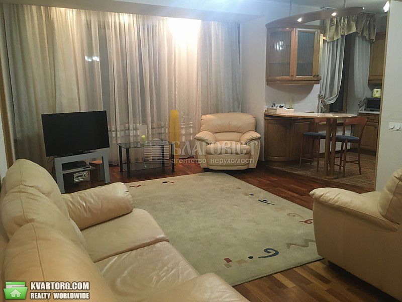 Rent out 2-room apartment. Киев,  Грушевского — photo 1