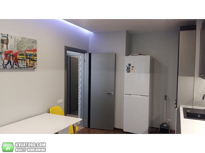 Rent out 2-room apartment. Киев,  Белорусская — photo 2