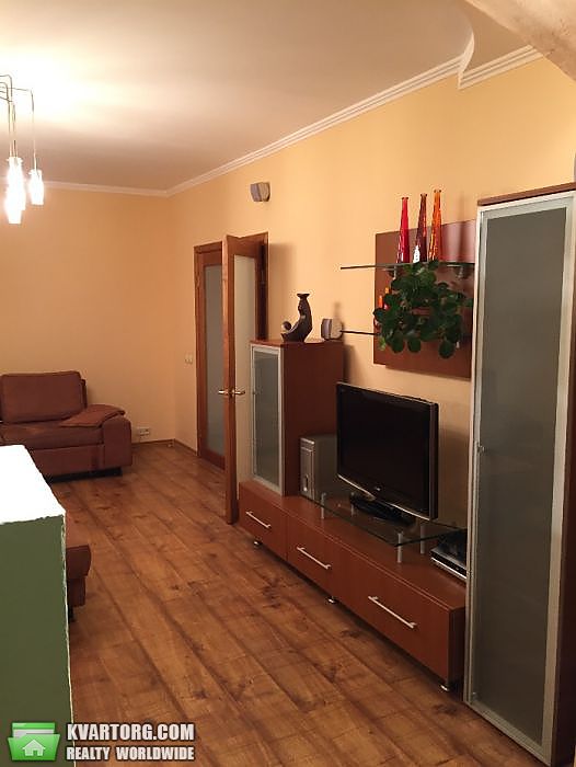 Rent out 2-room apartment. Киев,  Гмыри — photo 4