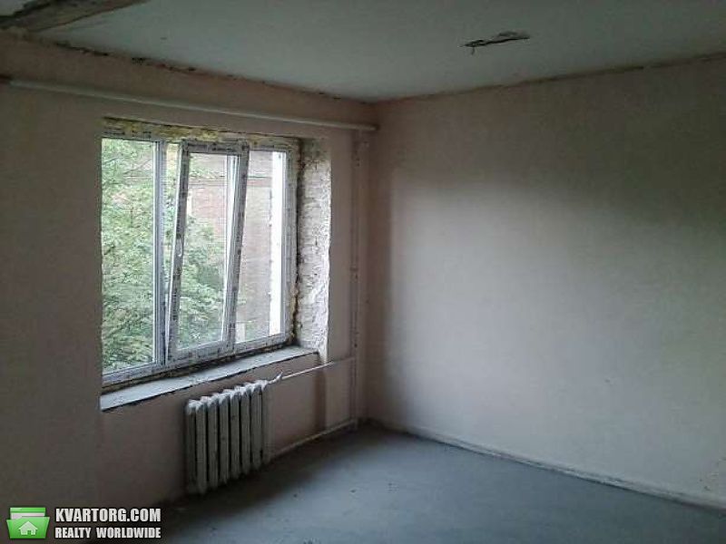 Sell 3-room apartment. Киев,  Салютная — photo 3