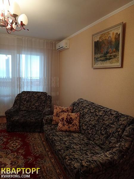 Rent out 3-room apartment. Киев,  Вышгородская — photo 4