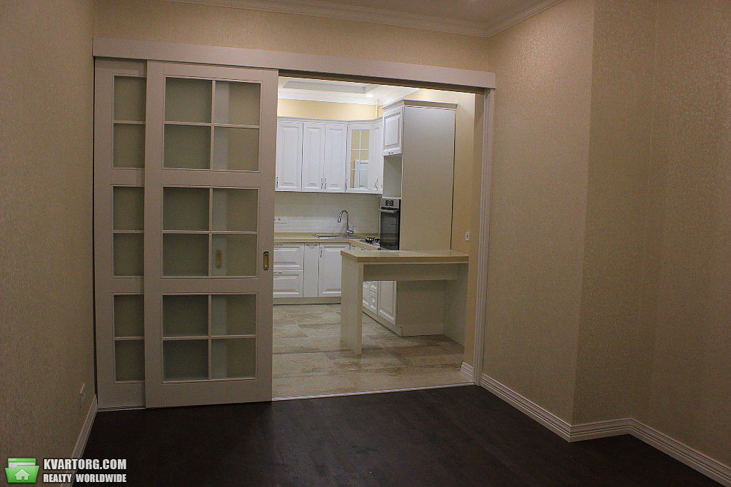 Sell 2-room apartment. Киев,  Тарасовская — photo 2