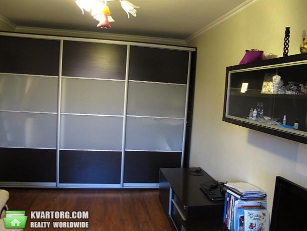 Sell 3-room apartment. Киев,  Братиславская — photo 2