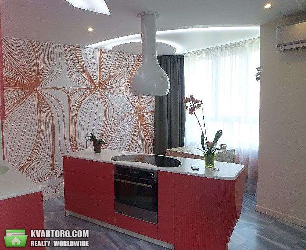 Sell 3-room apartment. Киев,  Урловская — photo 1