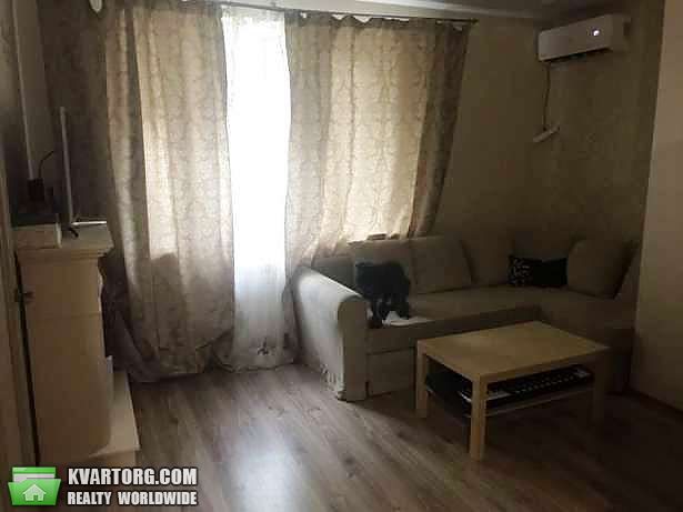 Sell 2-room apartment. Киев,  Ереванская — photo 1