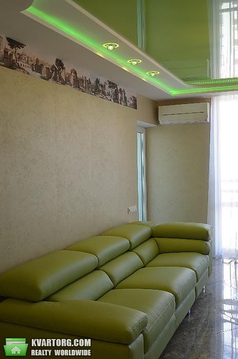 Rent out 2-room apartment. Киев,  Петрицкого — photo 8