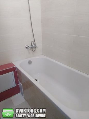 Rent out 2-room apartment. Киев,  Зодчих — photo 6