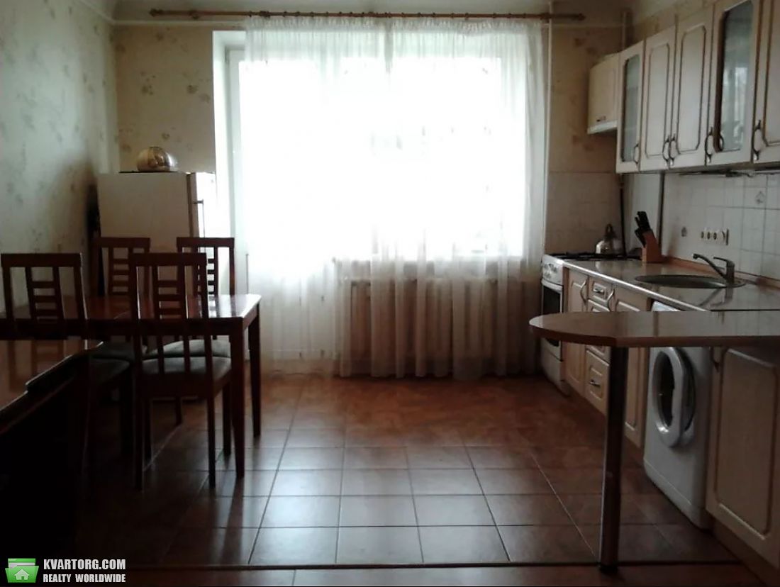Rent out 2-room apartment. Киев,  Дружбы Народов бул — photo 2