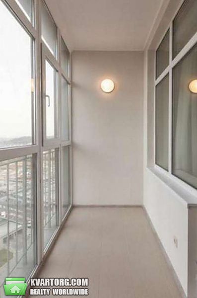 Rent out 2-room apartment. Киев, Драгомирова — photo 2