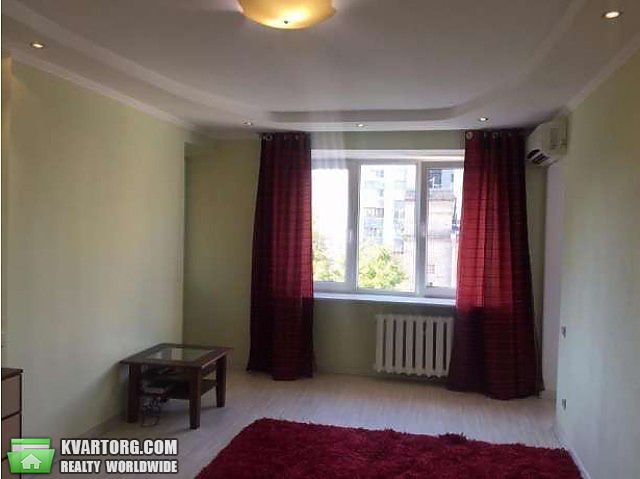 Rent out 1-room apartment. Киев,  Тургеневская — photo 4