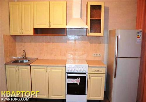 Rent out 2-room apartment. Киев,  Градинская — photo 4