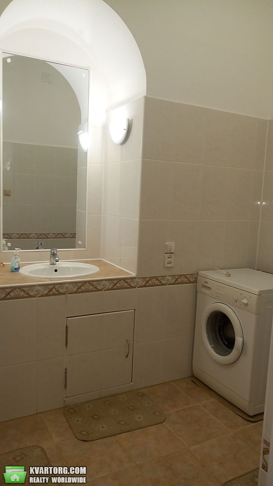 Rent out 2-room apartment. Киев,  Михайловская — photo 7