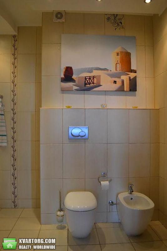 Rent out 3-room apartment. Киев,  Жилянская — photo 9