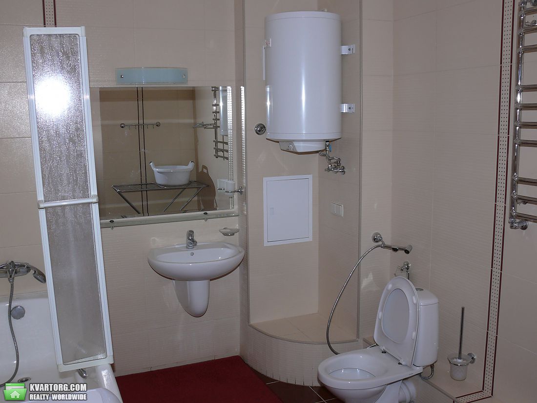 Rent out 3-room apartment. Киев, Волошская — photo 7