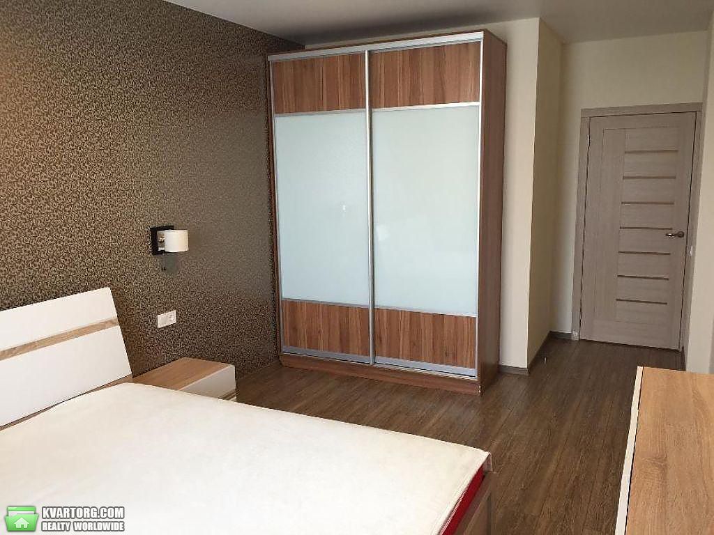 Rent out 2-room apartment. Киев,  Мельникова — photo 3