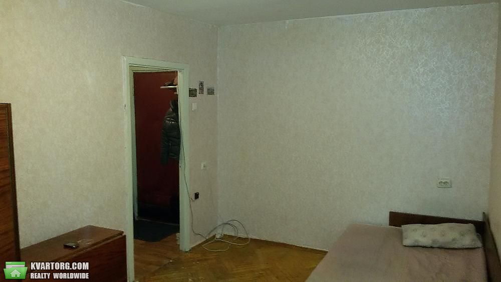 Sell 1-room apartment. Киев,  Петропавловская — photo 1