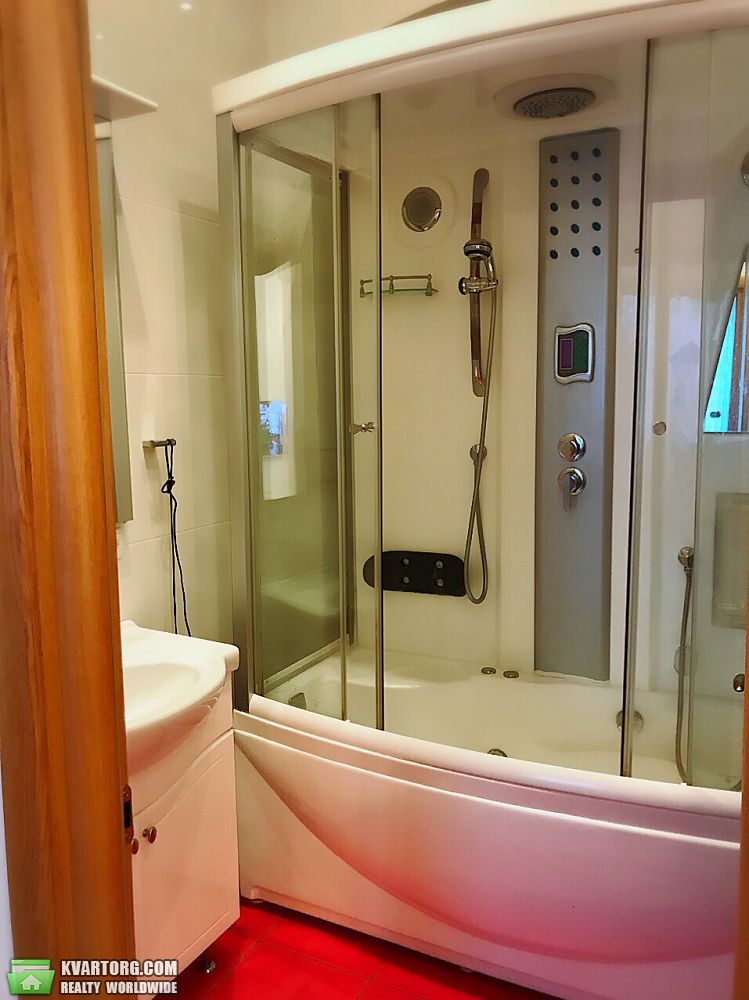 Rent out 3-room apartment. Киев,  Пушкинская — photo 4