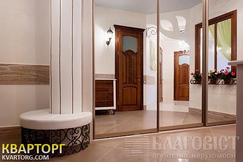Sell 3-room apartment. Киев,  Старонаводницкая — photo 1