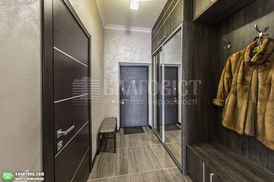 Rent out 3-room apartment. Киев,  Лабораторный пер — photo 6