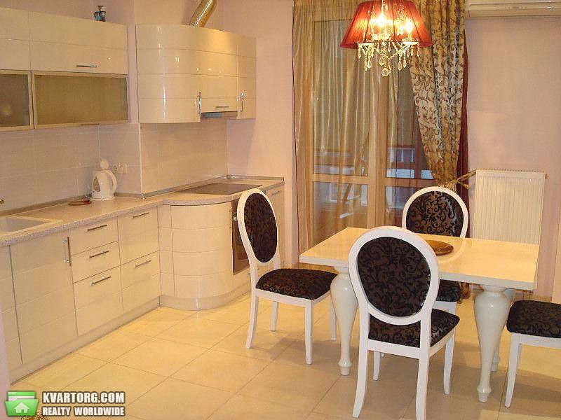 Rent out 2-room apartment. Киев,  Днепровская наб — photo 1