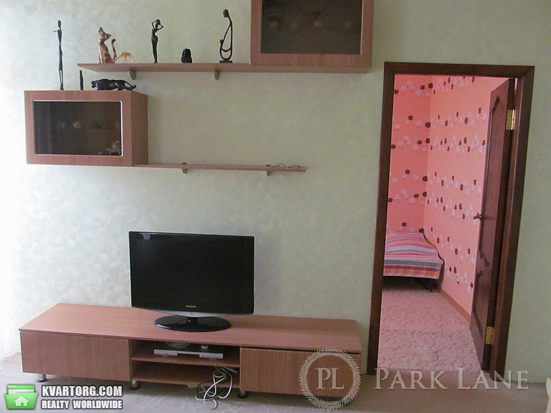 Sell 2-room apartment. Киев, Урловская — photo 2