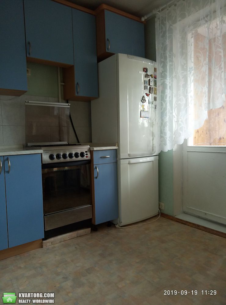 Rent out 2-room apartment. Киев, Оболонская площадь — photo 7