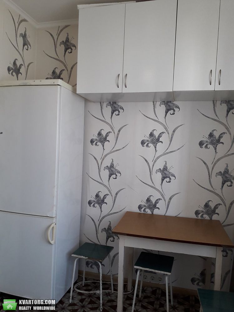 Rent out 1-room apartment. Киев,  Лисковская — photo 3