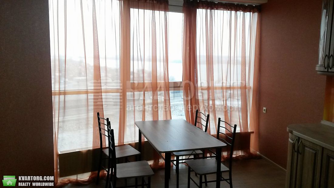 Rent out 2-room apartment. Киев,  Заречная — photo 6