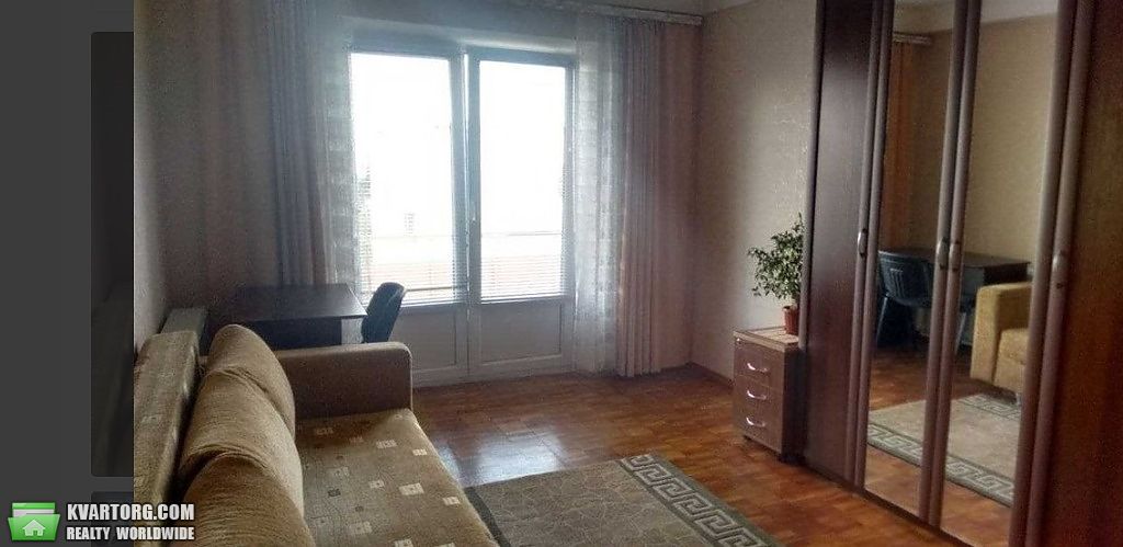 Rent out 2-room apartment. Киев, Бучми — photo 6