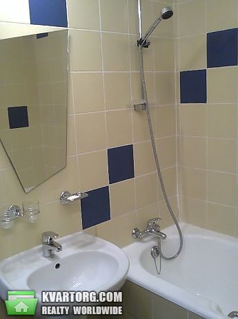Rent out 2-room apartment. Киев,  Печенежская — photo 8