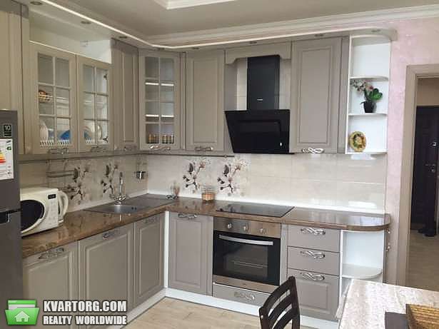 Rent out 1-room apartment. Киев,  Харьковское шоссе — photo 1