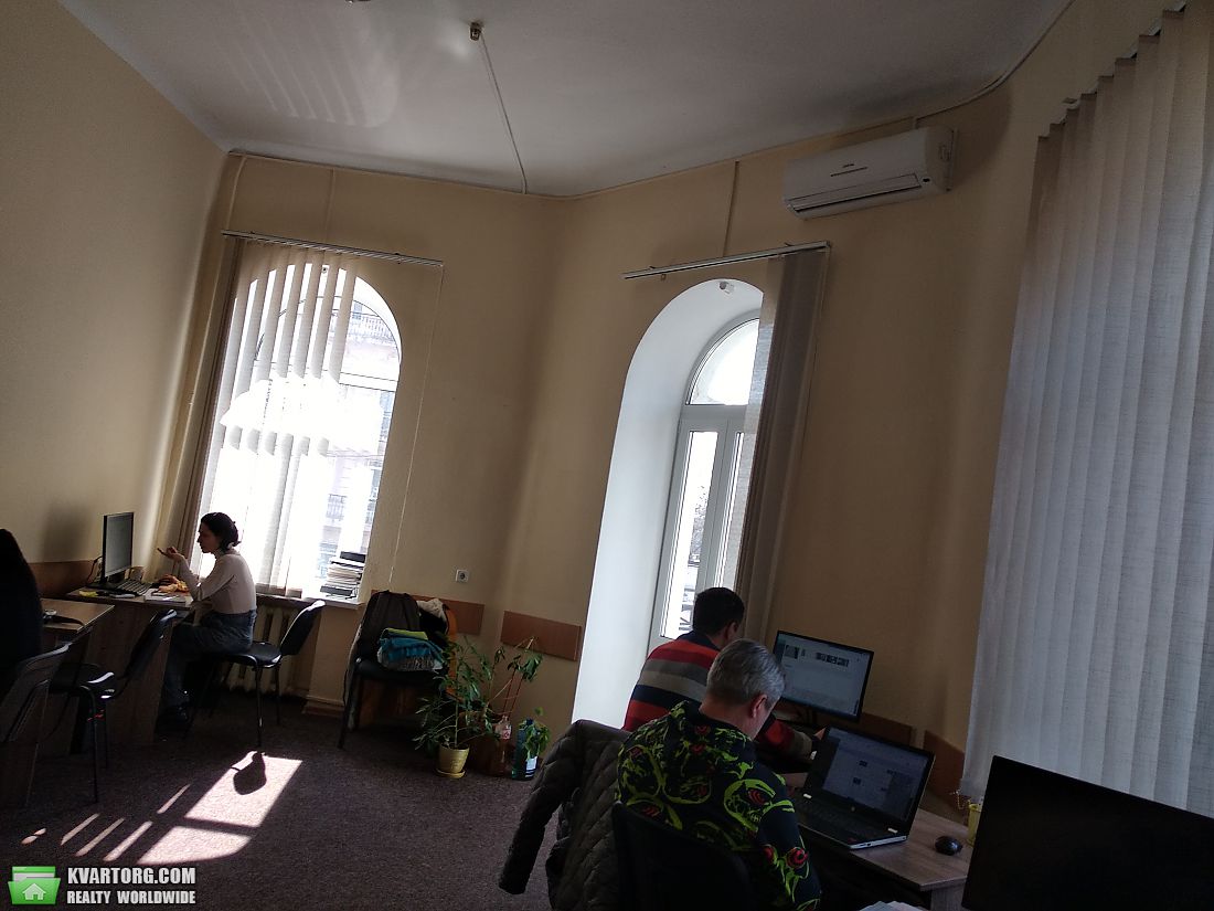 Rent out office. Киев,  Богдана Хмельницкого — photo 2