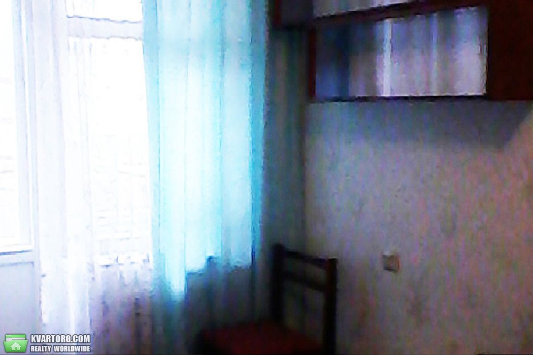 Rent out 2-room apartment. Киев,  Симиренко — photo 3