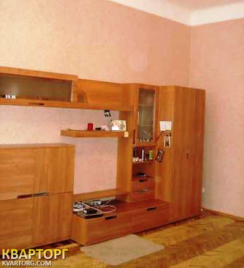 Rent out 1-room apartment. Киев,  Дмитриевская — photo 1