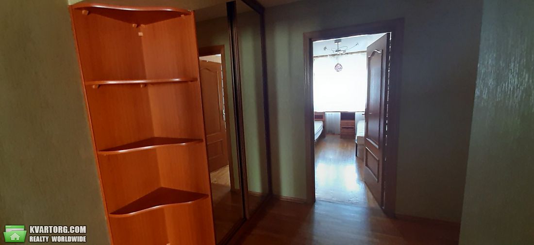 Rent out 3-room apartment. Киев,  Приречная — photo 7