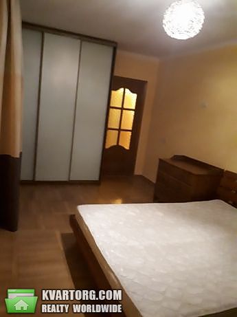 Rent out 3-room apartment. Киев,  Лятошинского — photo 2