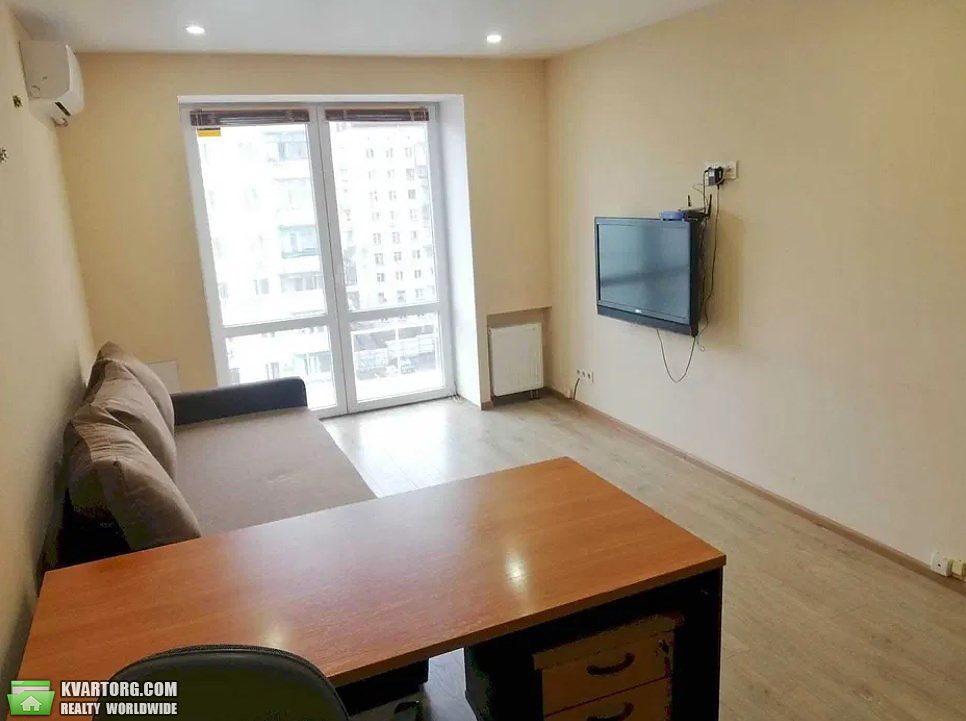 Rent out 1-room apartment. Киев, Коновальца — photo 1